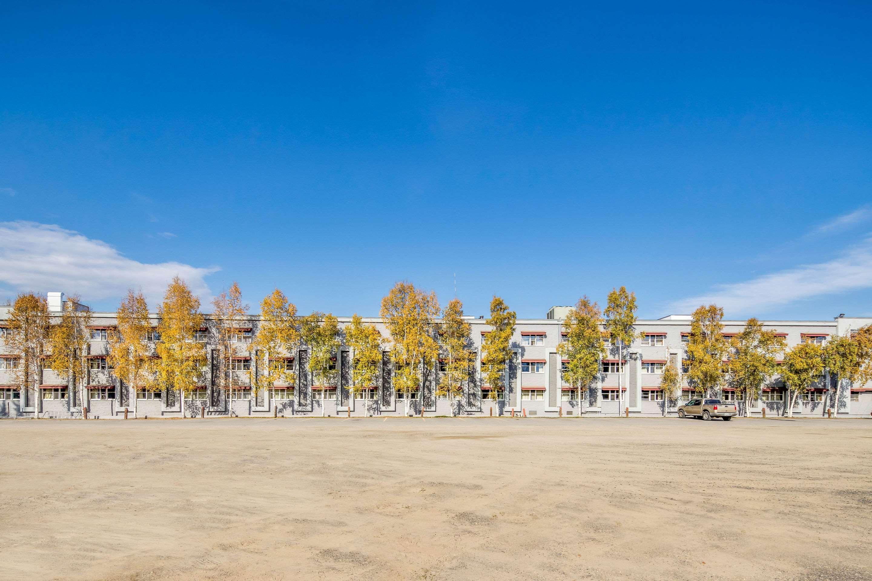 Clarion Hotel & Suites Fairbanks Near Ft Wainwright Экстерьер фото