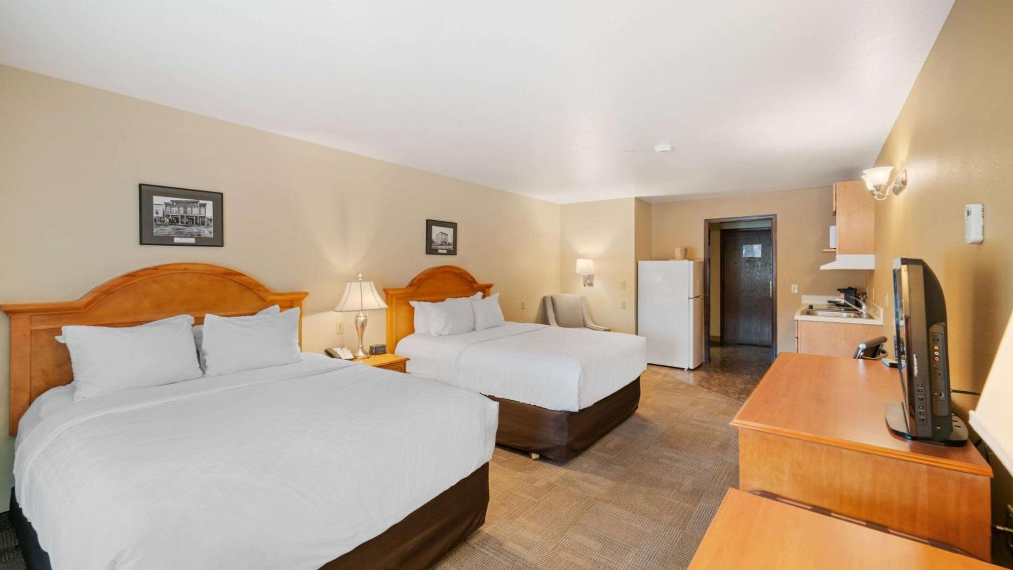 Clarion Hotel & Suites Fairbanks Near Ft Wainwright Экстерьер фото