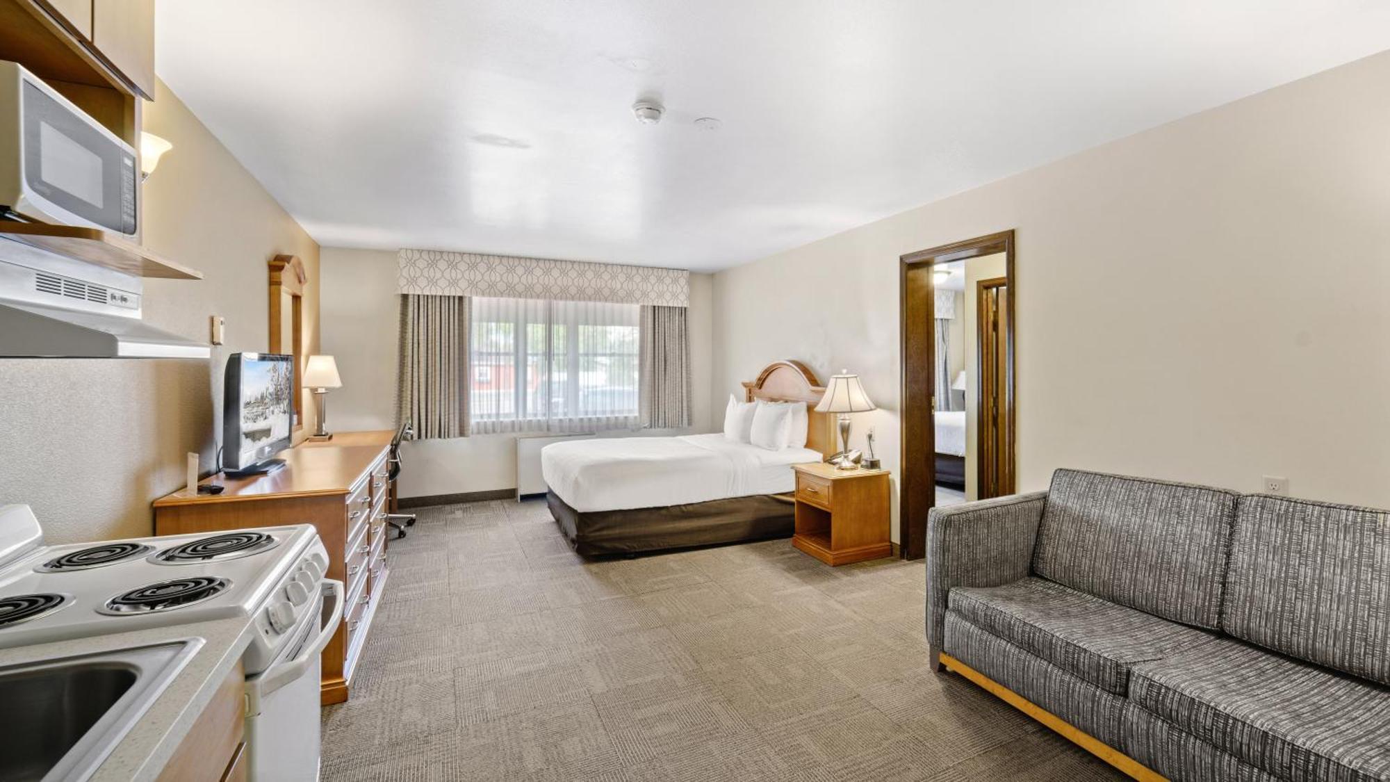 Clarion Hotel & Suites Fairbanks Near Ft Wainwright Экстерьер фото