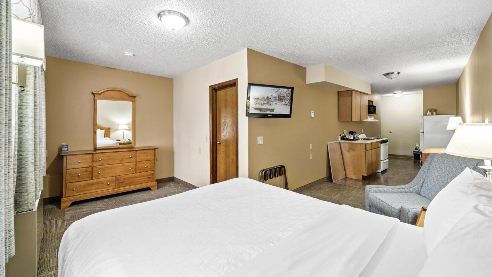 Clarion Hotel & Suites Fairbanks Near Ft Wainwright Экстерьер фото