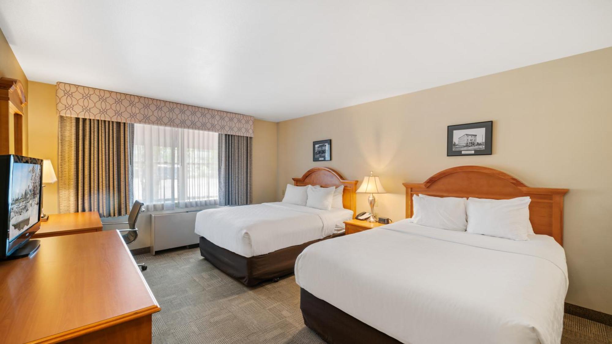 Clarion Hotel & Suites Fairbanks Near Ft Wainwright Экстерьер фото