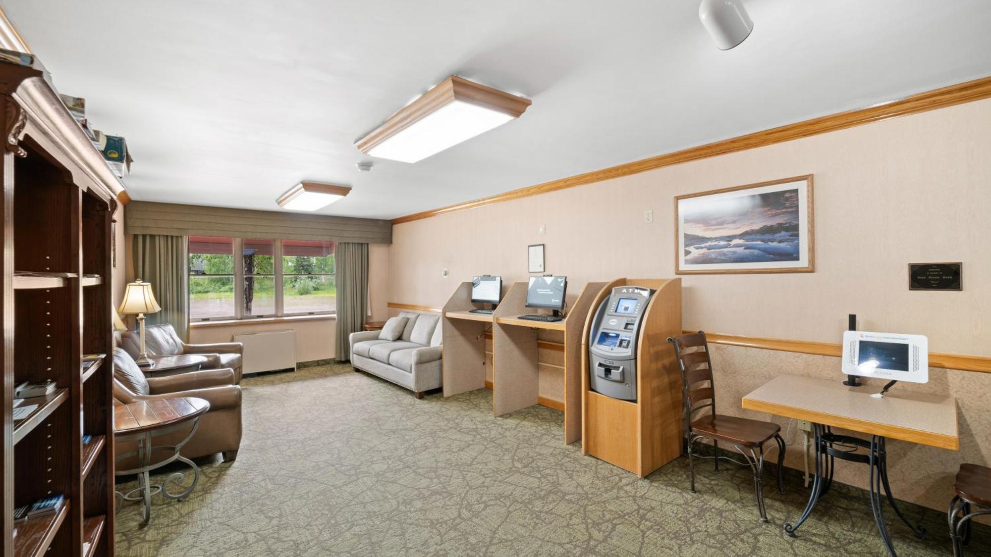 Clarion Hotel & Suites Fairbanks Near Ft Wainwright Экстерьер фото